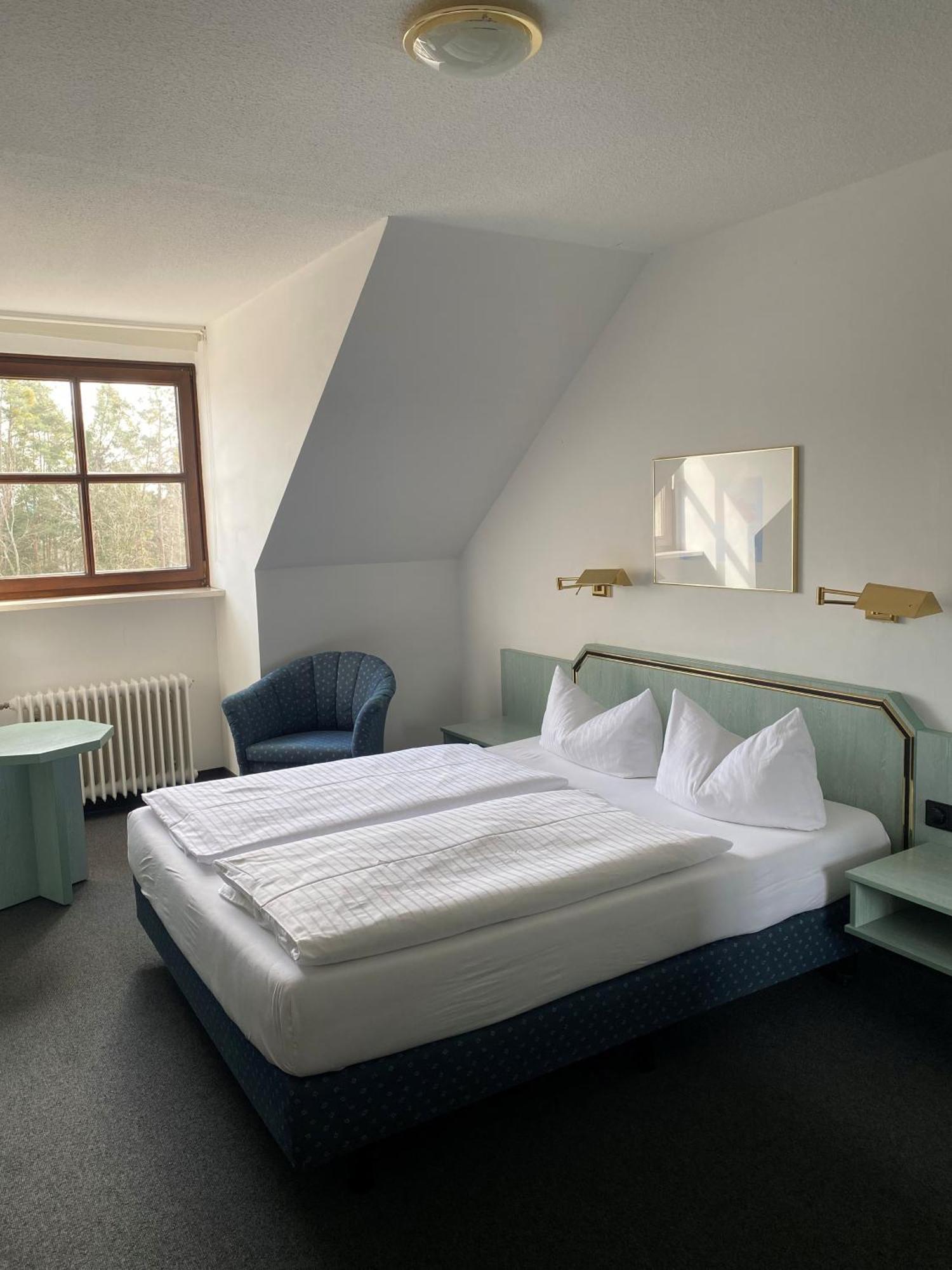 Hotel Sonnenhof Pleinfeld Exterior foto